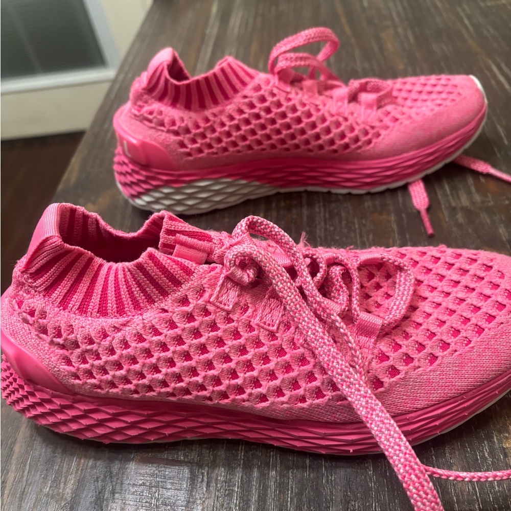 NOBULL Pink Athletic Shoes